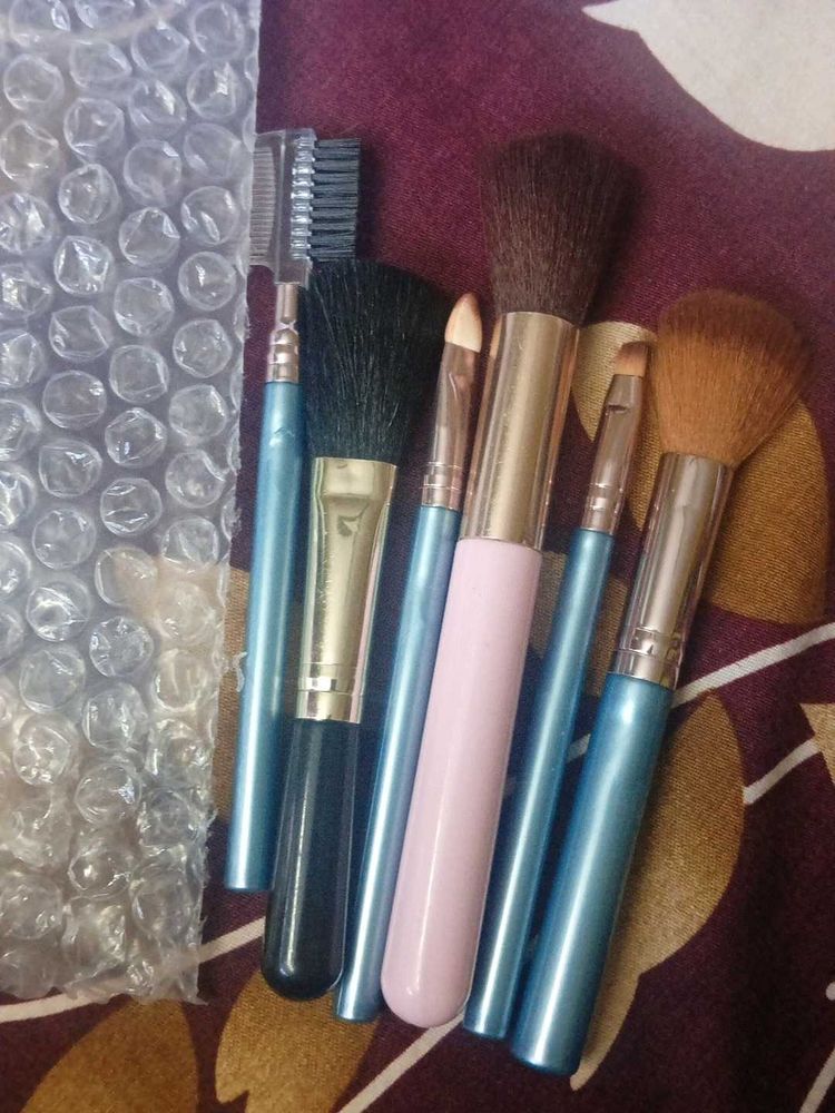 Set of Makeup Brushes