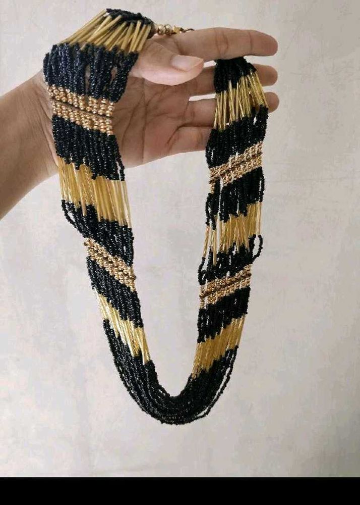 Beautiful Black Gold Nackless