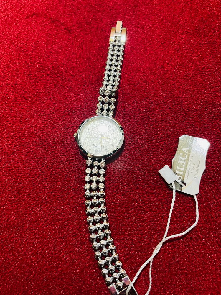 Branded Watch New With Tag😍❤️