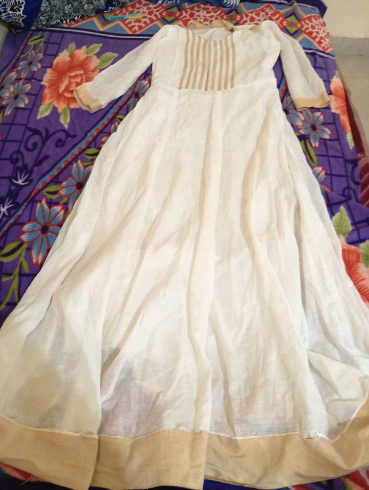 Elegant White Kurta with Brown Stripes