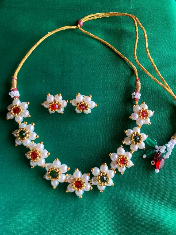 Pearl Flower Necklace &amp; Earring Set