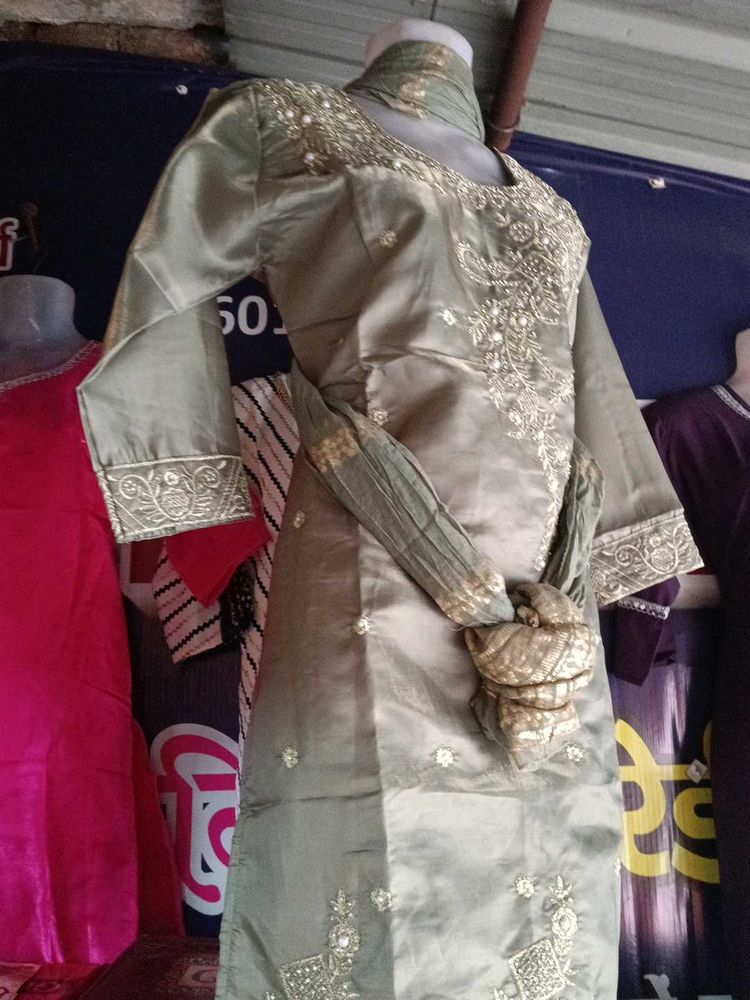 Elegant Embroidered Kurta Set