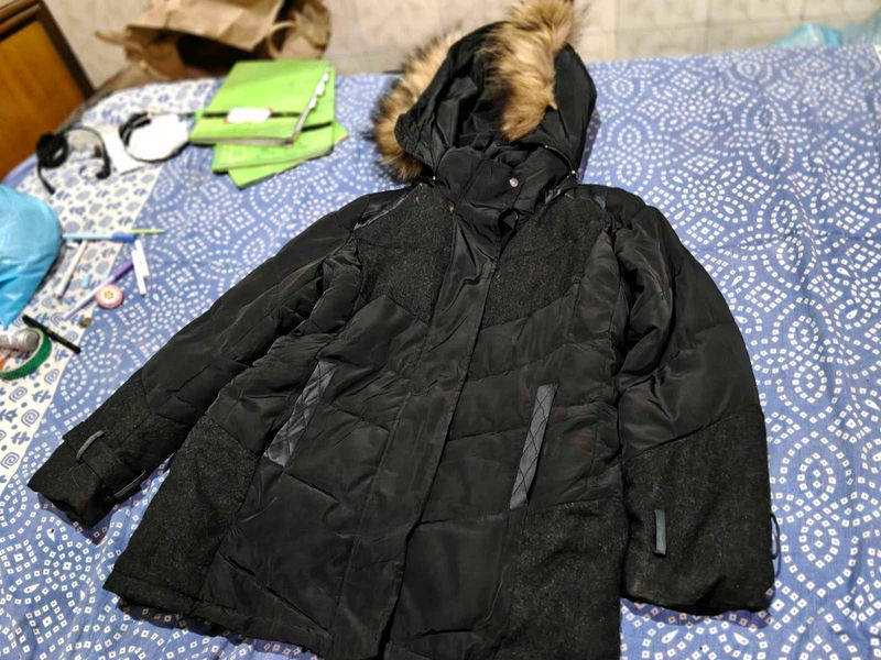 Black Fur Hooded Puffer Coat 38_40