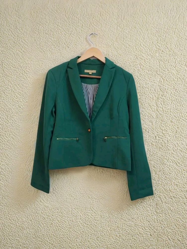 Green Casual Long Sleeves Blazer !