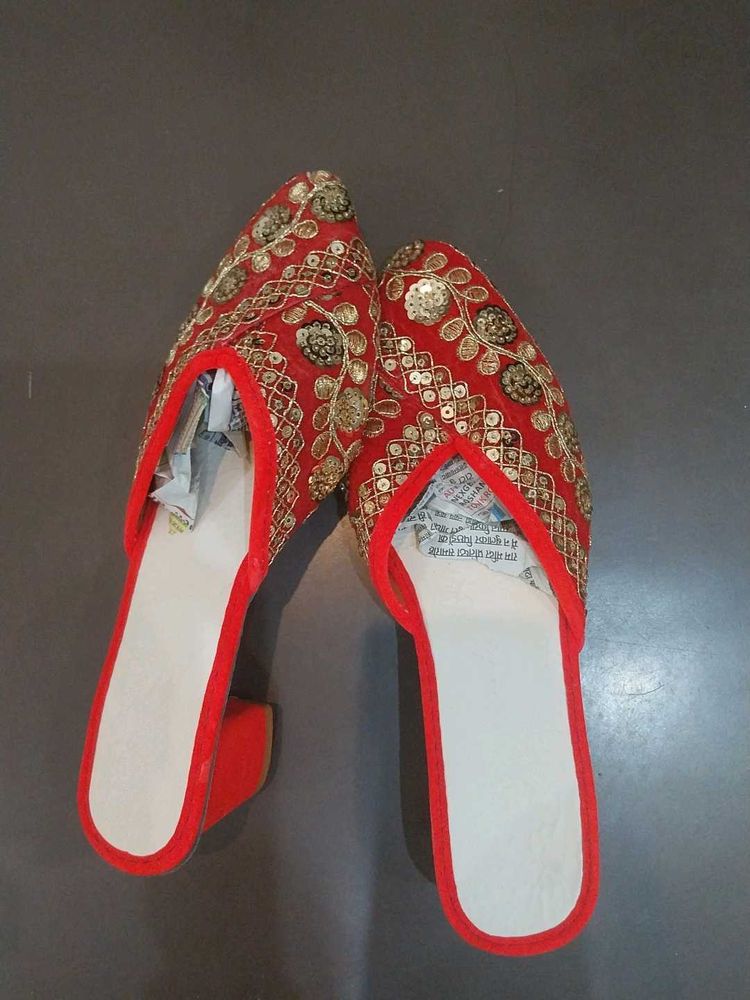 Embroidered Red &amp; Gold Heels