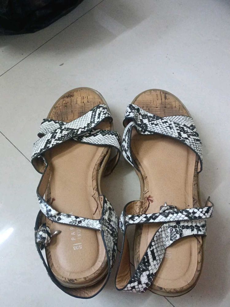 Stylish Snake Print Platform Sandals