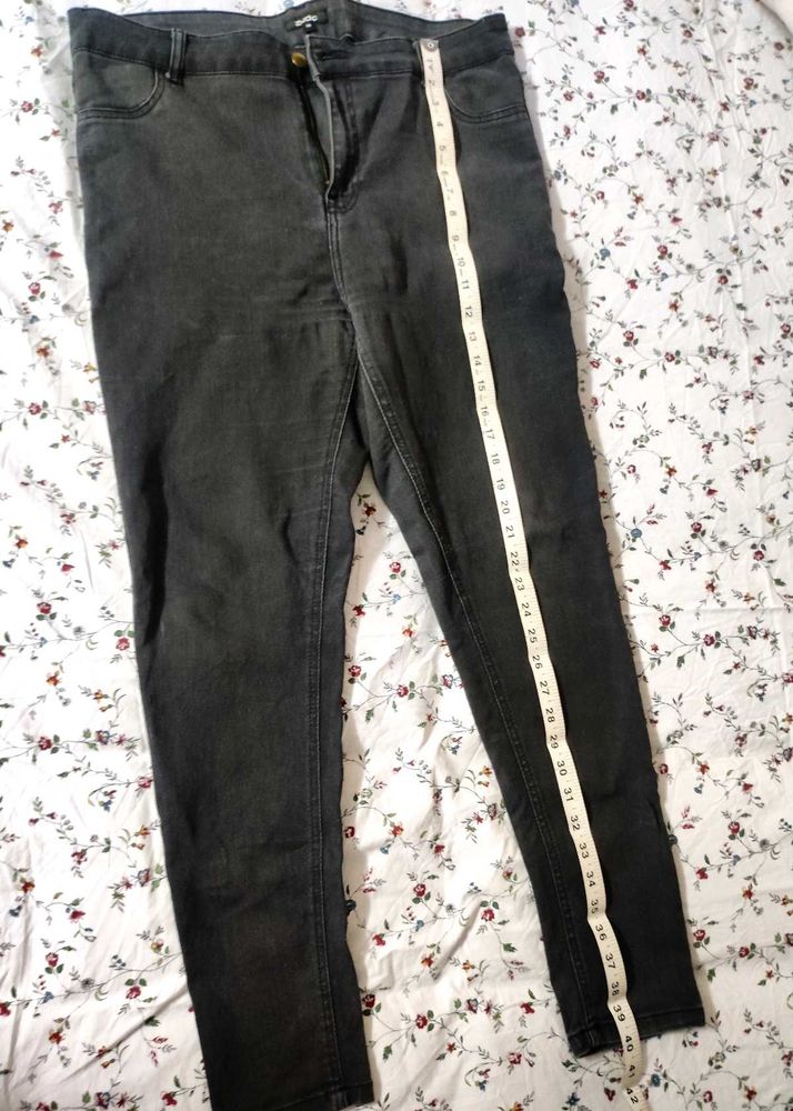 *Price drop* Dark Grey Skinny Jeans 36"