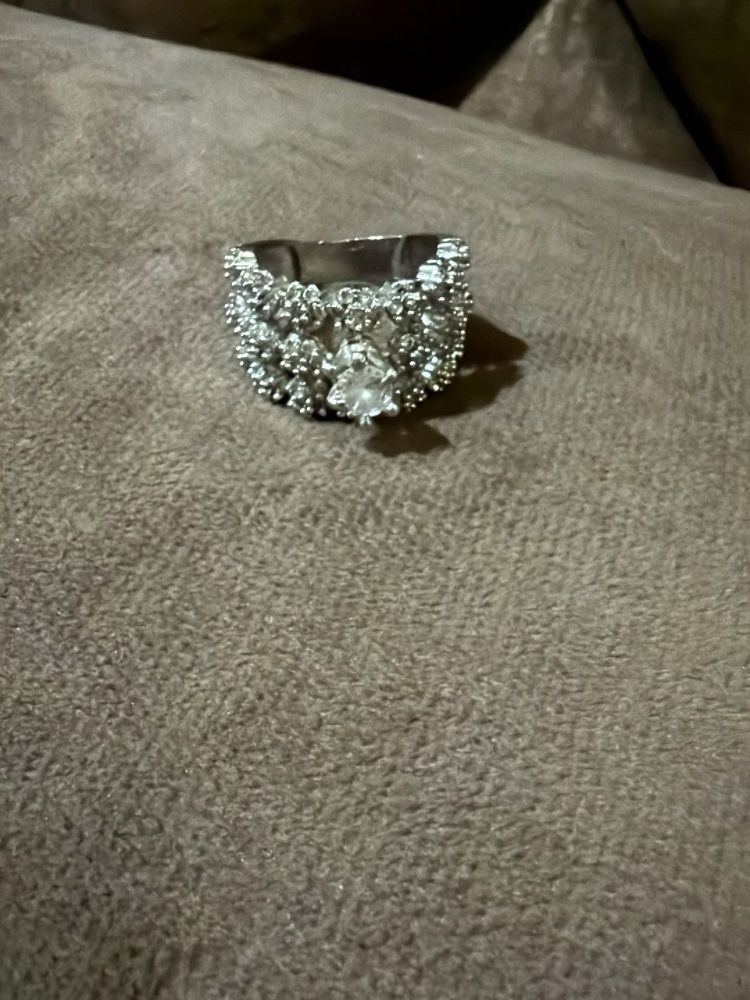 Sparkling Statement Ring