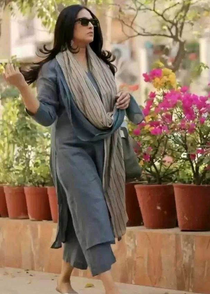 Blue Kurta Set with Matching Pants and Striped Dup