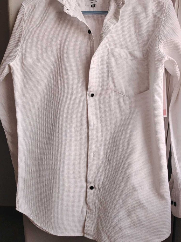 Men's White Textured Casual Shirt and   T shir