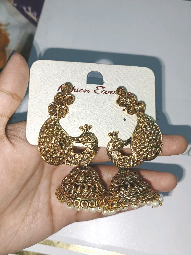 Earings
