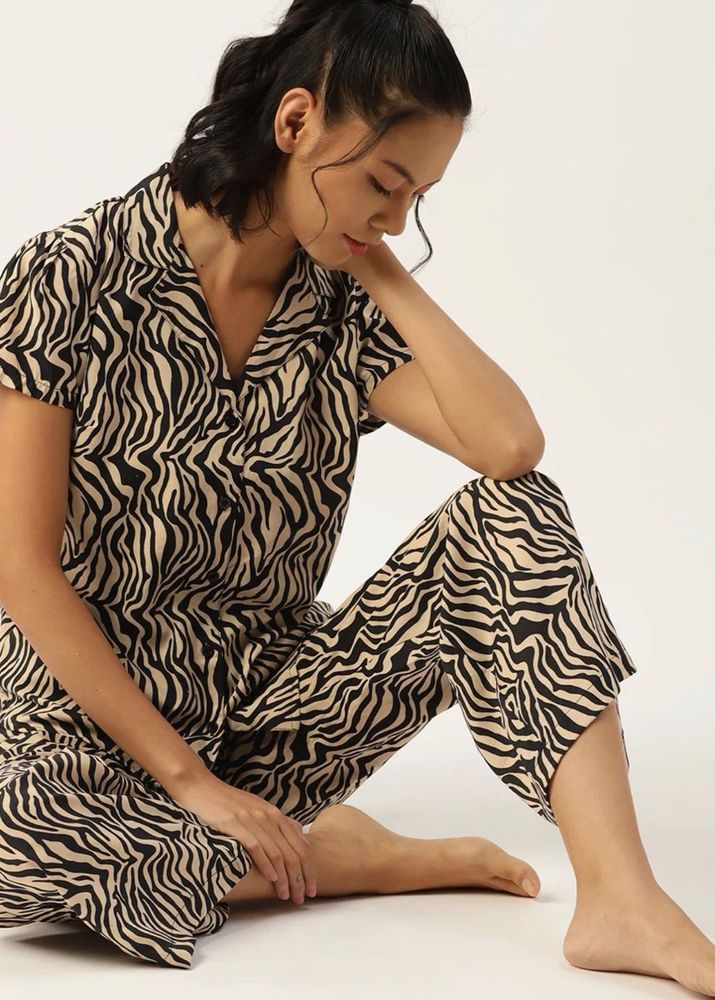 Stylish Zebra Print Pajama Set