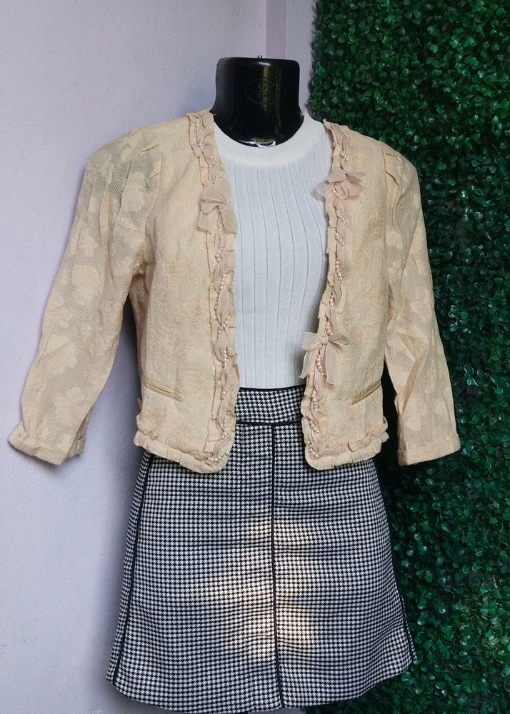 Vintage Cream Lace Cropped Jacket