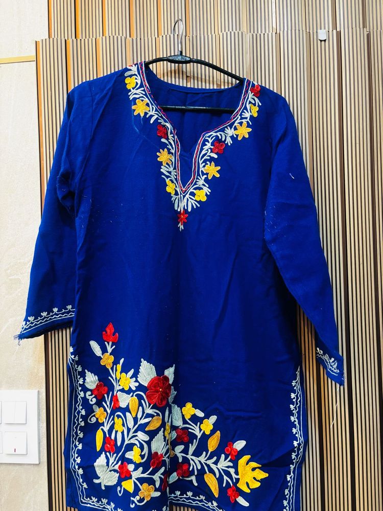 kashmiri Embroidered Kurta set
