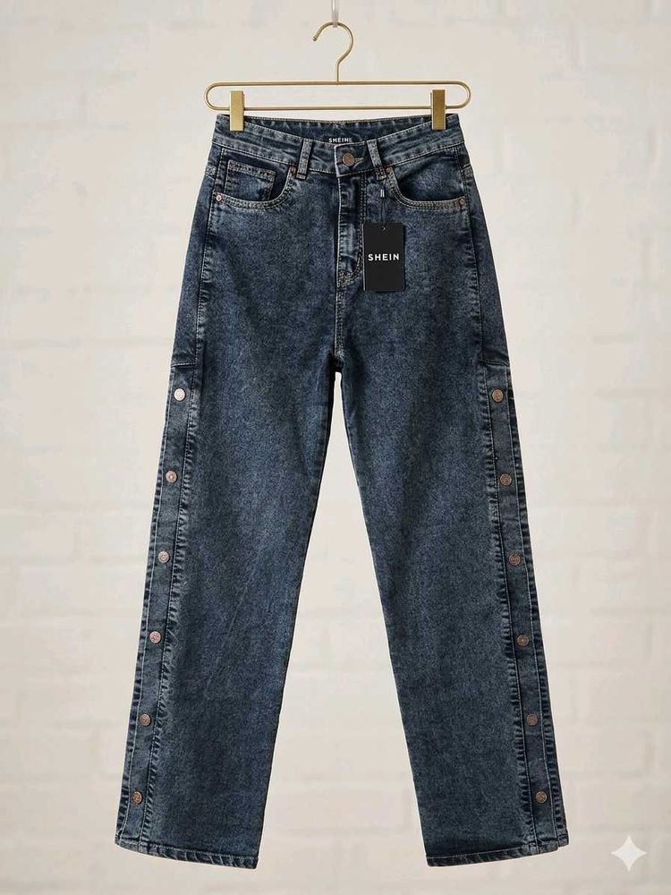 Branded Stylish Button-Detail Jeans