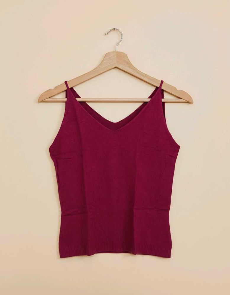 Stylish V-Neck Spaghetti Strap Tank Top