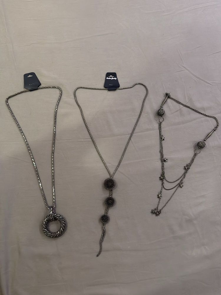 Set of 3 Elegant Necklaces