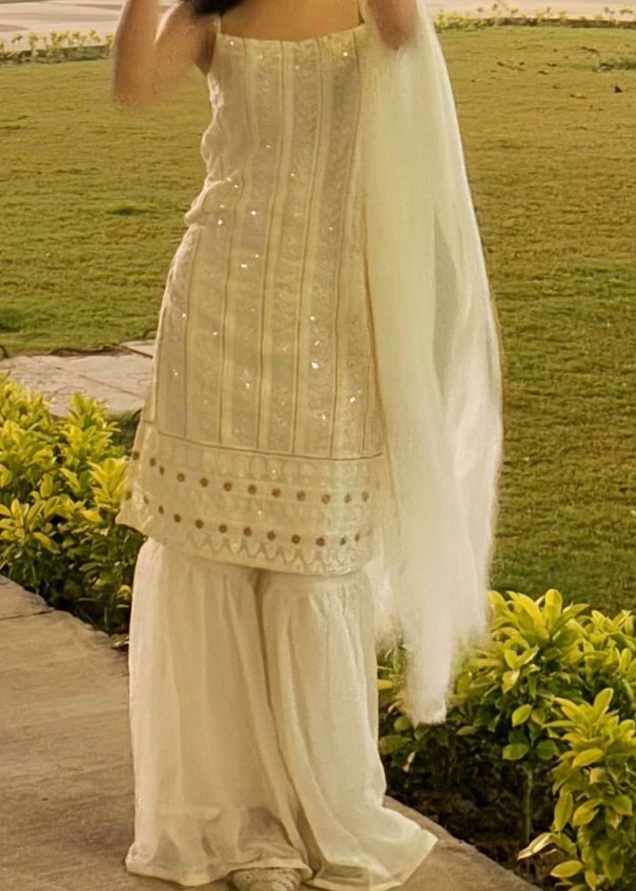 Elegant White Kurta Set with Dupatta