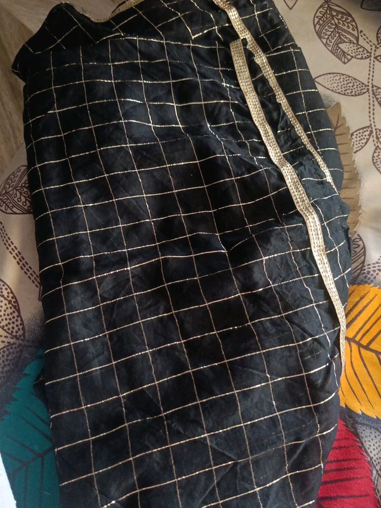 Black Dupatta With Golden Lace