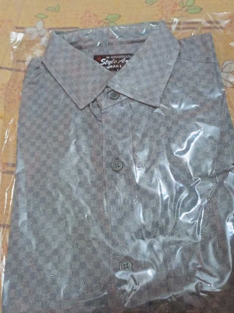 Men's Grey Patterned Button-Down Shirt