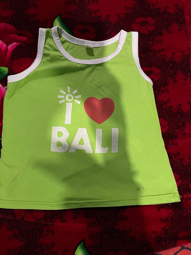 Boys T-shirt 5-7 Years
