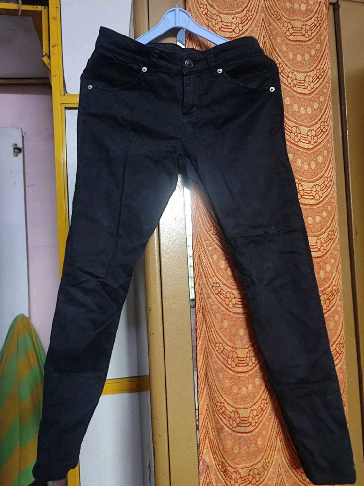 Classic Black Skinny Fit Jeans