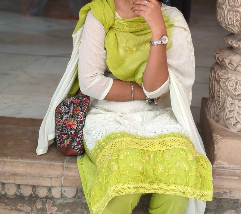 pakistani kurta duptta set with chudidar pant