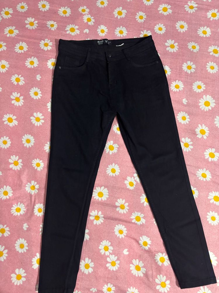 Classic Navy Blue Skinny Jeans