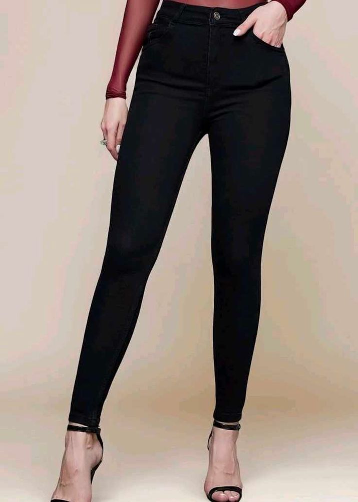 Classic Black Skinny Jeans