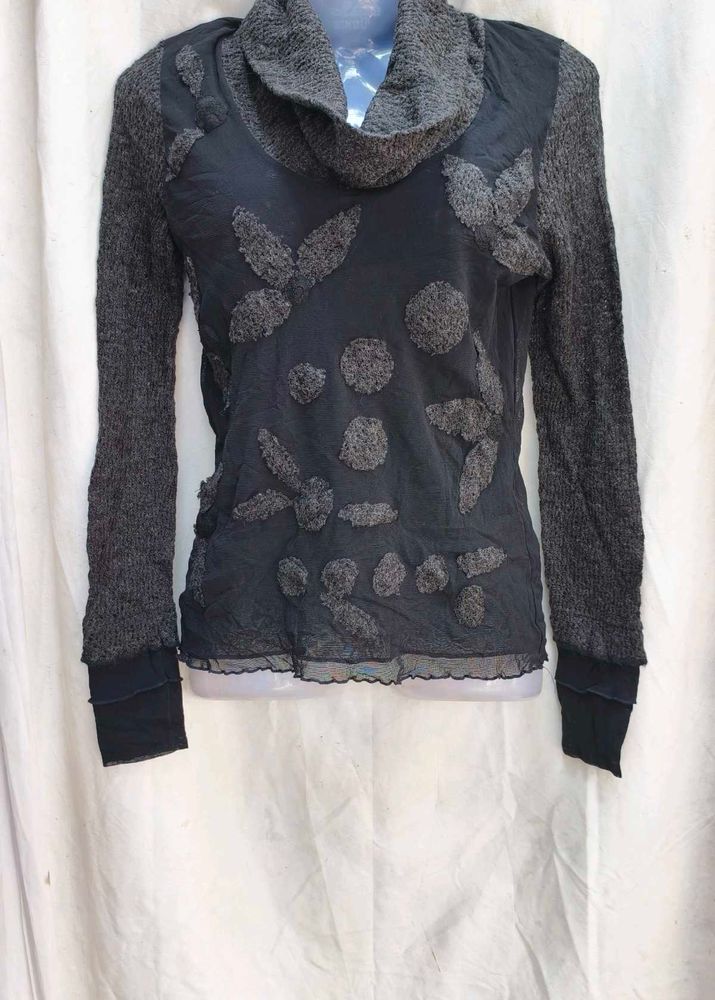 I. Unique Textured Long Sleeve Top