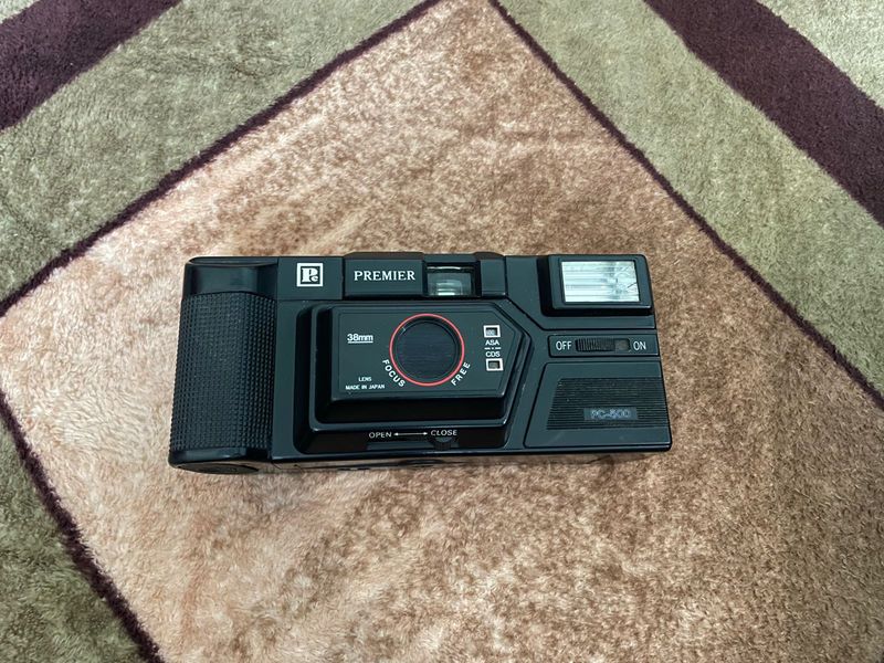 Premier PC-500 Vintage Film Camera