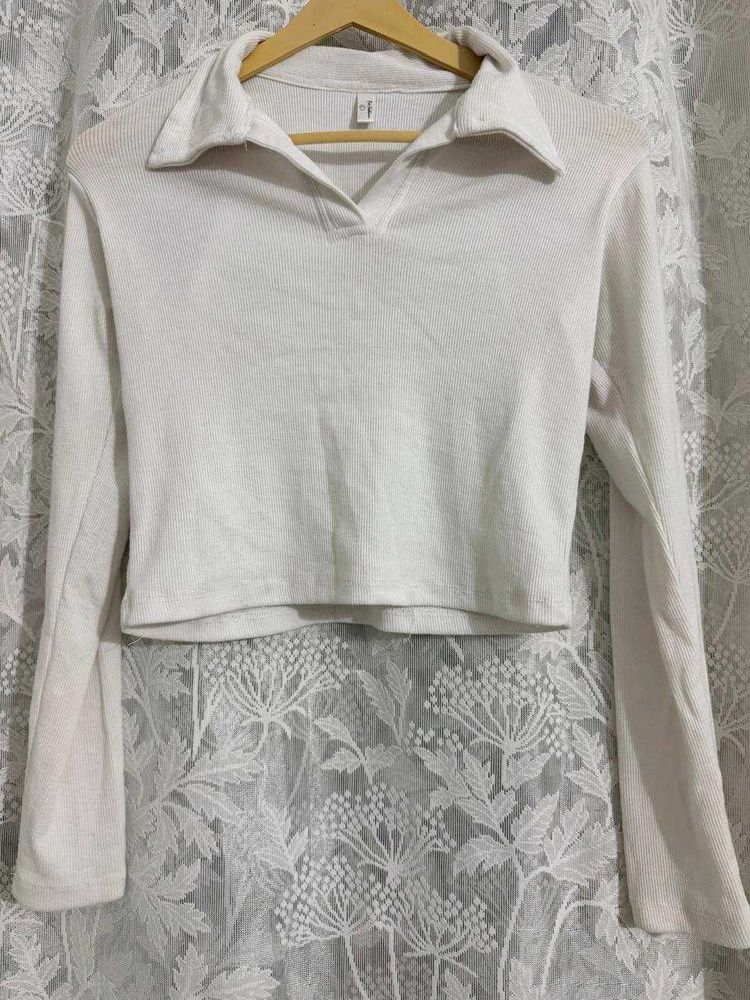 White Collared Cropped Long Sleeve Top