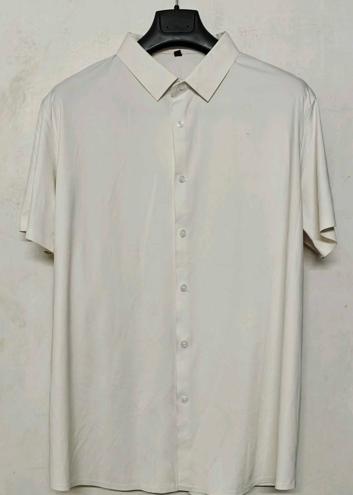Price drop 🔥 🔥 Men's Classic Short Sleeve Shirt