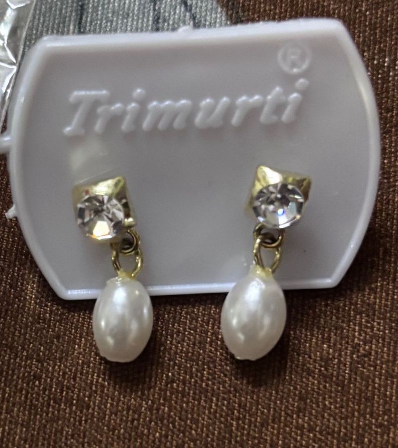 Trimurti Pearl &amp; Crystal Earrings