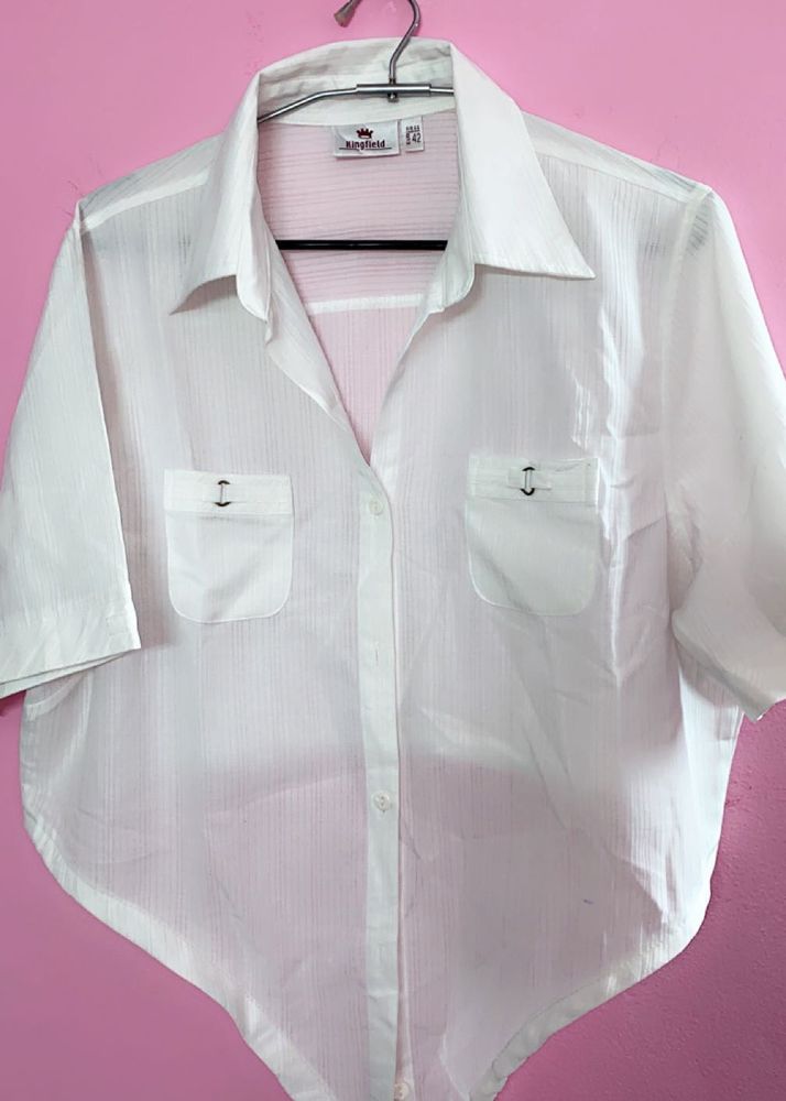 White Shirt With Front Knot