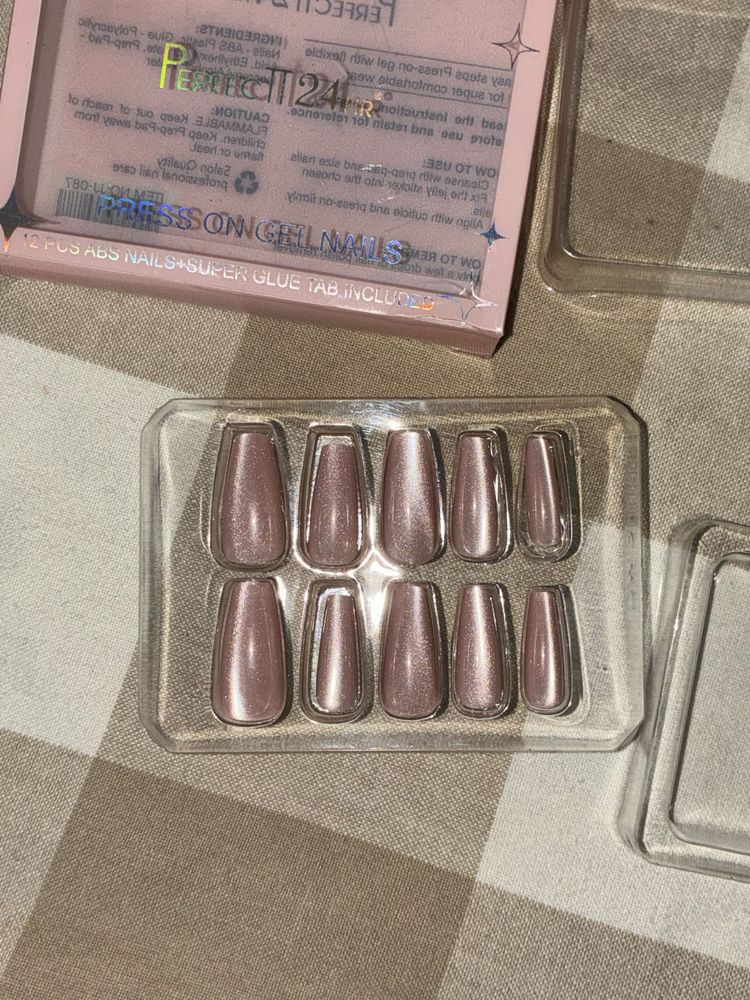 ✧ Shimmery Rose Gold Cat-Eye Press On Nails | Coff