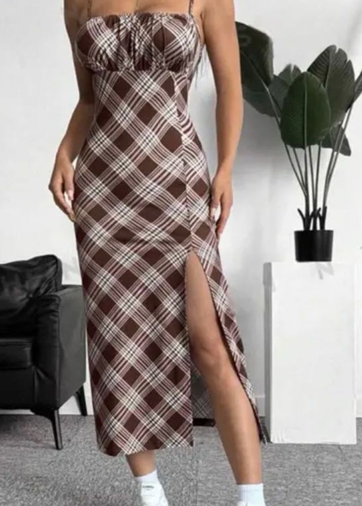 Checkered Brown Maxi Dress. size - M