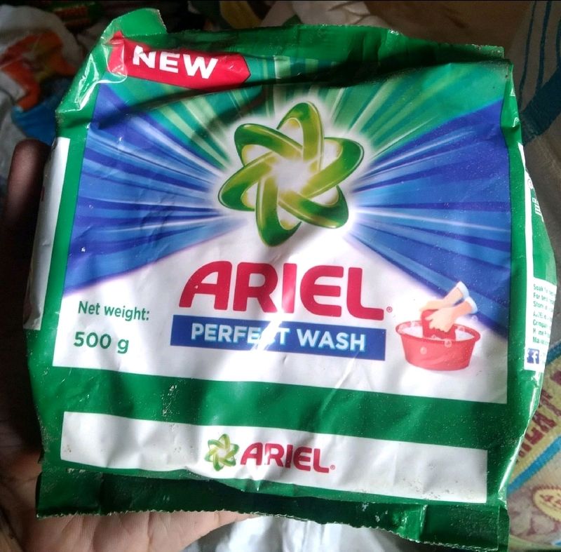 Combo Of 4 Ariel And 1 Dettol