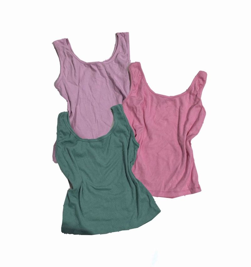 3x Tank Tops
