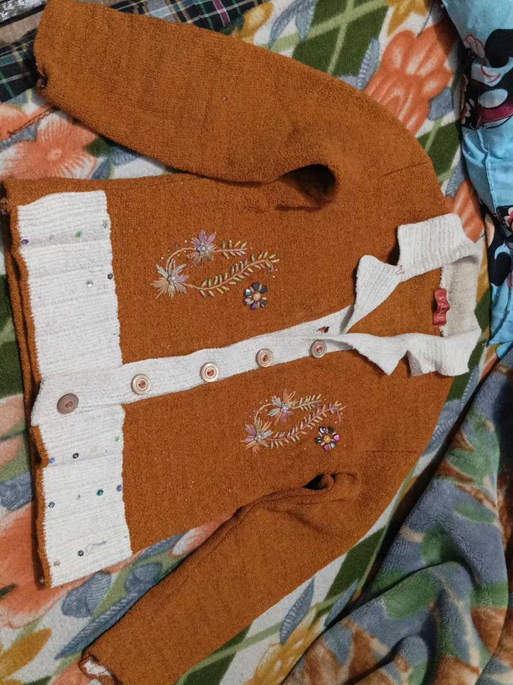2 piece swetar and swet shirt