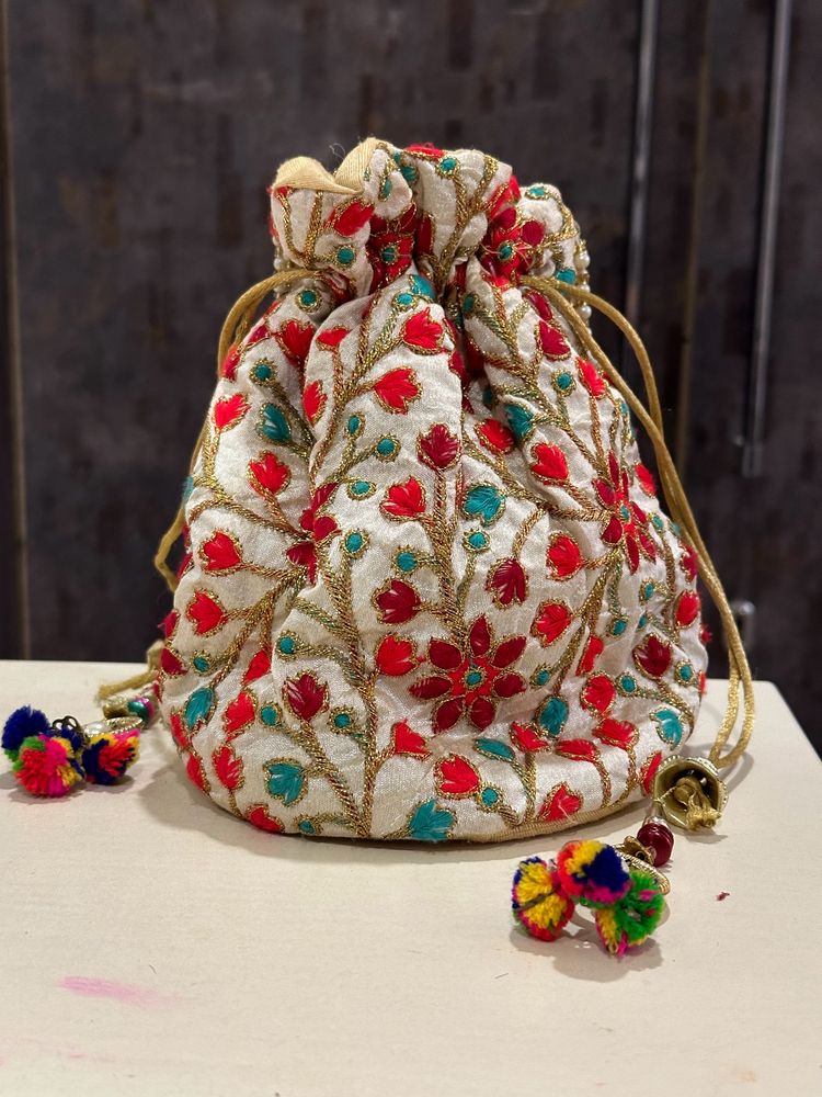 Designer Embroidered Potli Bag – Ivory Multicolour