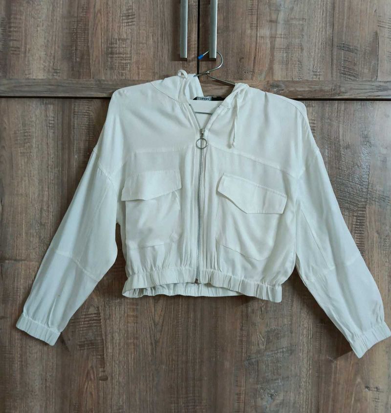 WHITE ZIP UP HOODIE