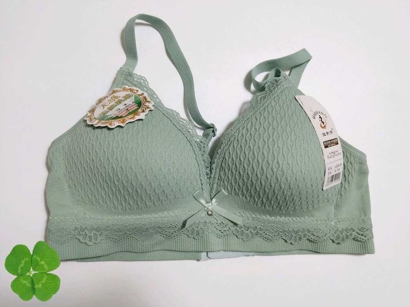 Sage green lace bra⊹ ࣪ ˖