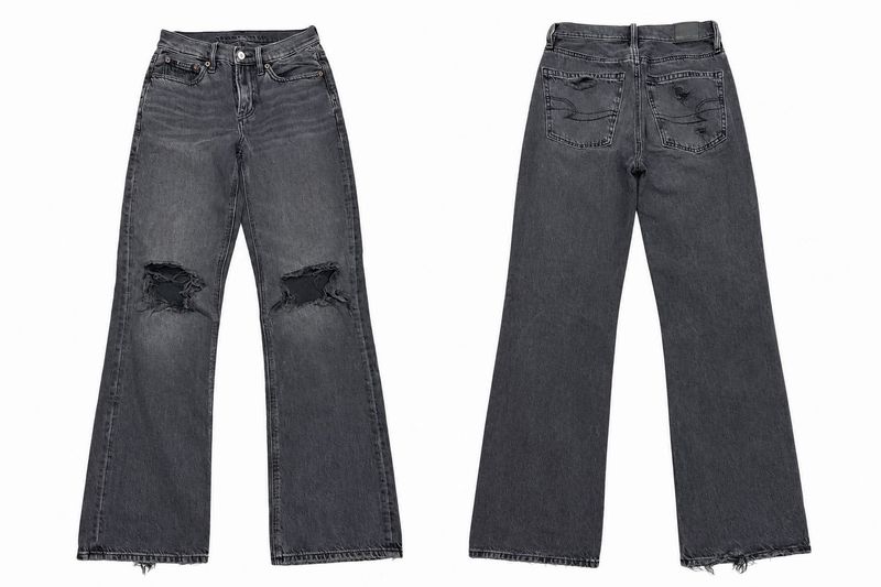American Eagle Distressed Jeans