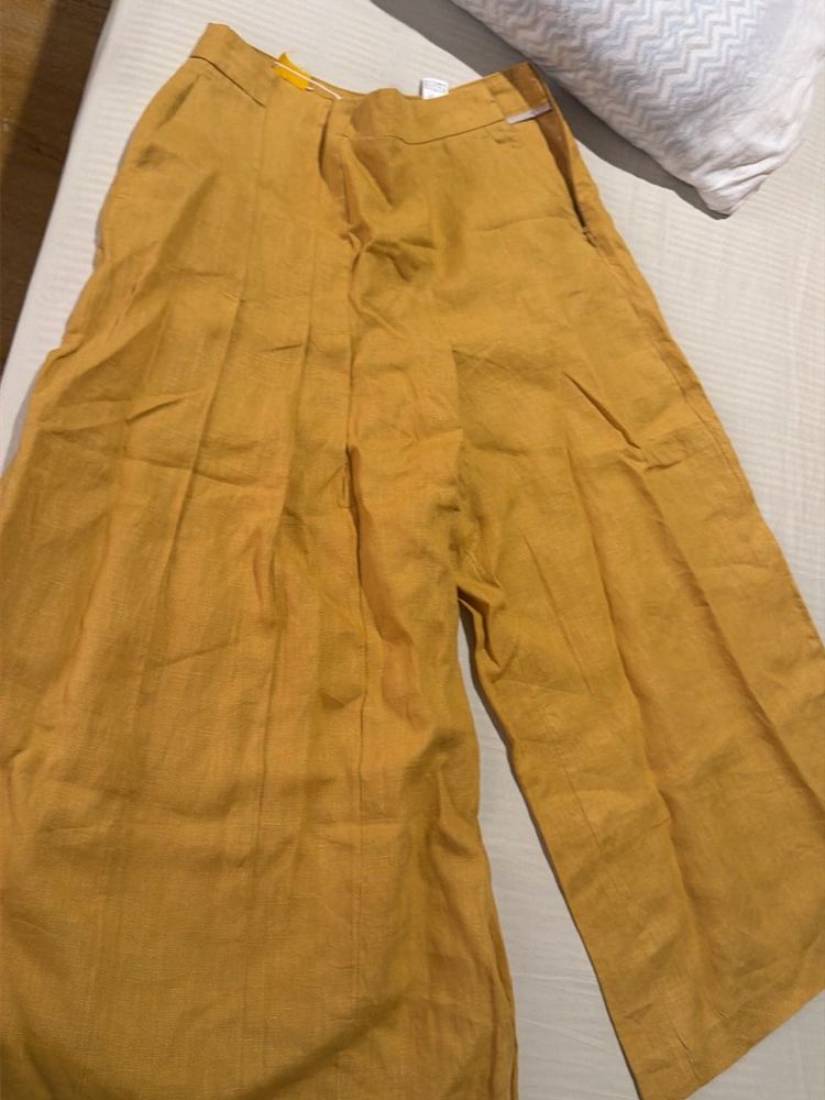 Comfortable Wide-Leg Cropped Pants