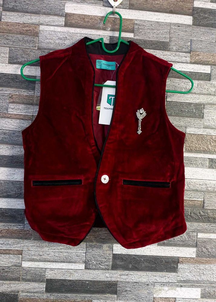Elegant Maroon Velvet Vest for Boys with broach