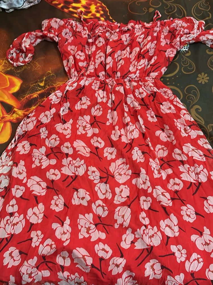 Chic Red Floral Off-Shoulder Dress
