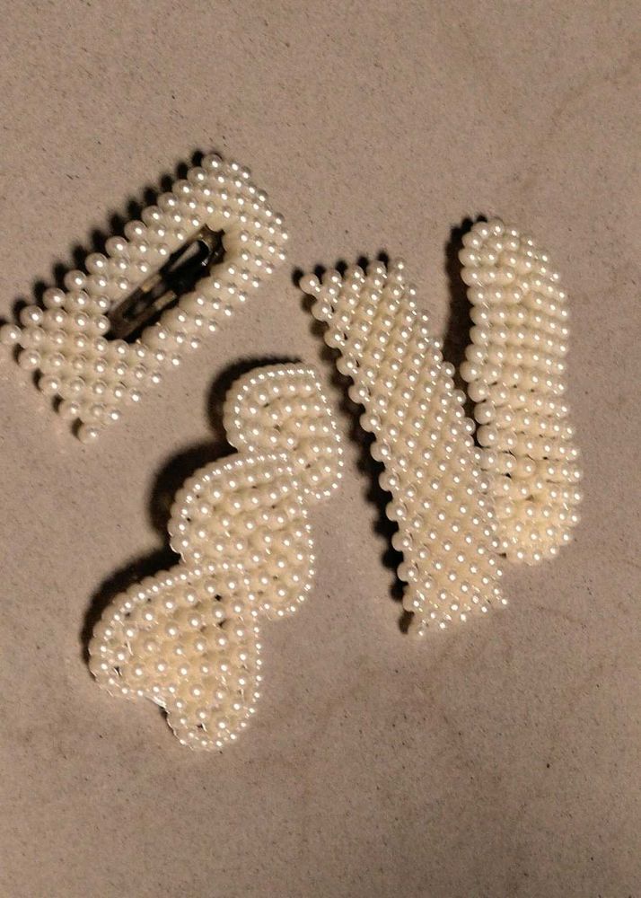 Pearl hairclip