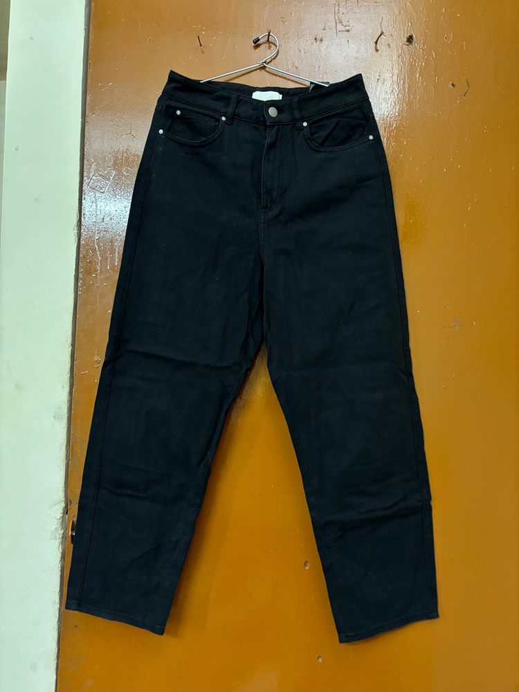 H&amp;M High Waisted Mom Fit Denim