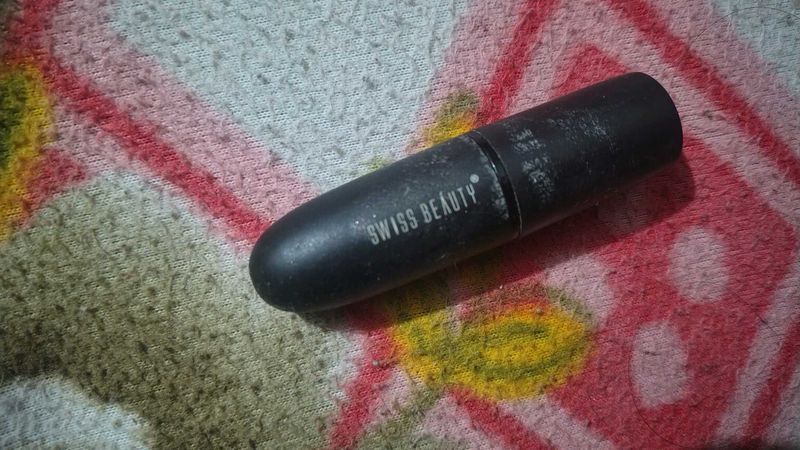 Swiss Beauty lipstick